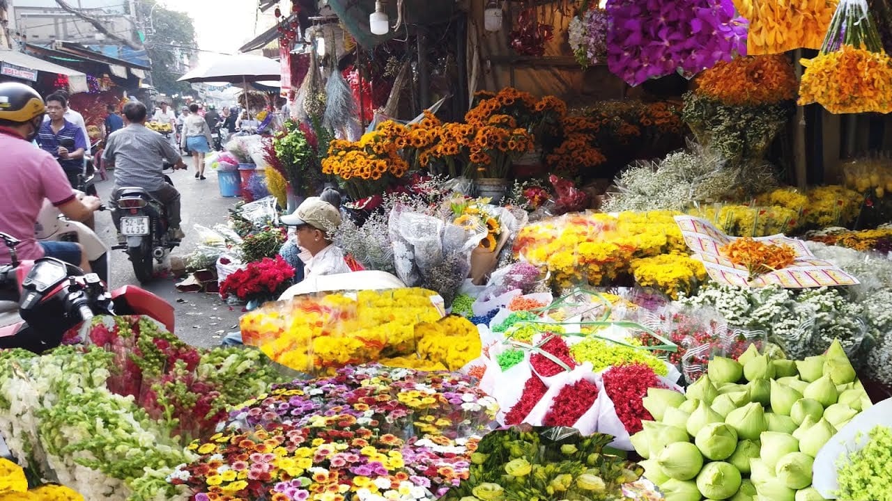 Top những chợ hoa ngày Tết nổi tiếng ở Sài Gòn nhộn nhịp và độc đáo - Ảnh 2.