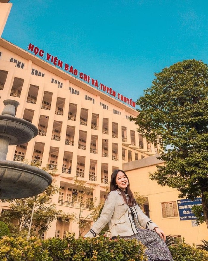 Học viện Báo chí và Tuyên Truyền - trường Đại học view đẹp ở Hà Nội 