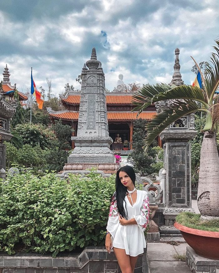 Du lịch chùa Long Sơn 