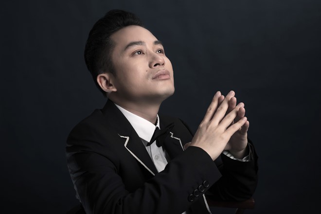 Tiểu sử và những thành tựu trong sự nghiệp âm nhạc của ca sĩ Tùng Dương