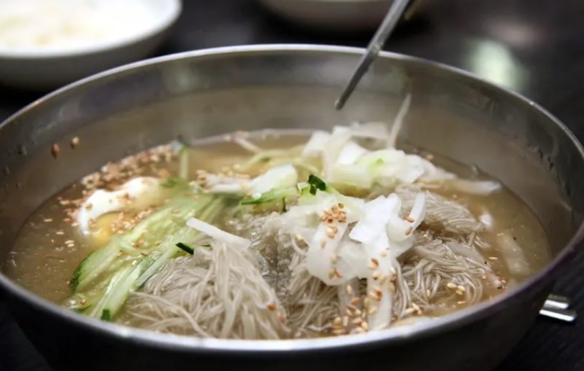 10 món ăn ngon nhất bạn không nên bỏ lỡ khi ghé thăm xứ sở kim chi - 5