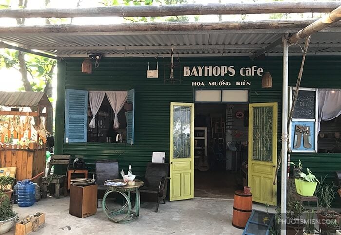 bayhop cafe