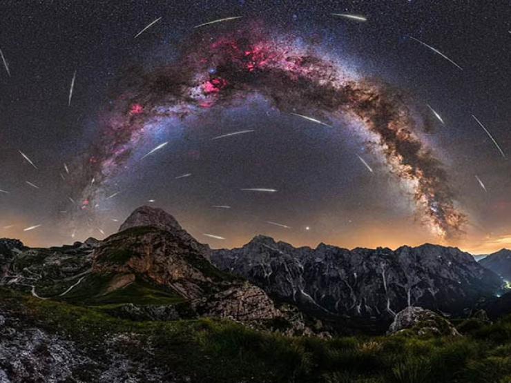 Những hình ảnh đẹp nhất về thiên nhiên khi nhìn dưới bầu trời đầy sao năm 2022