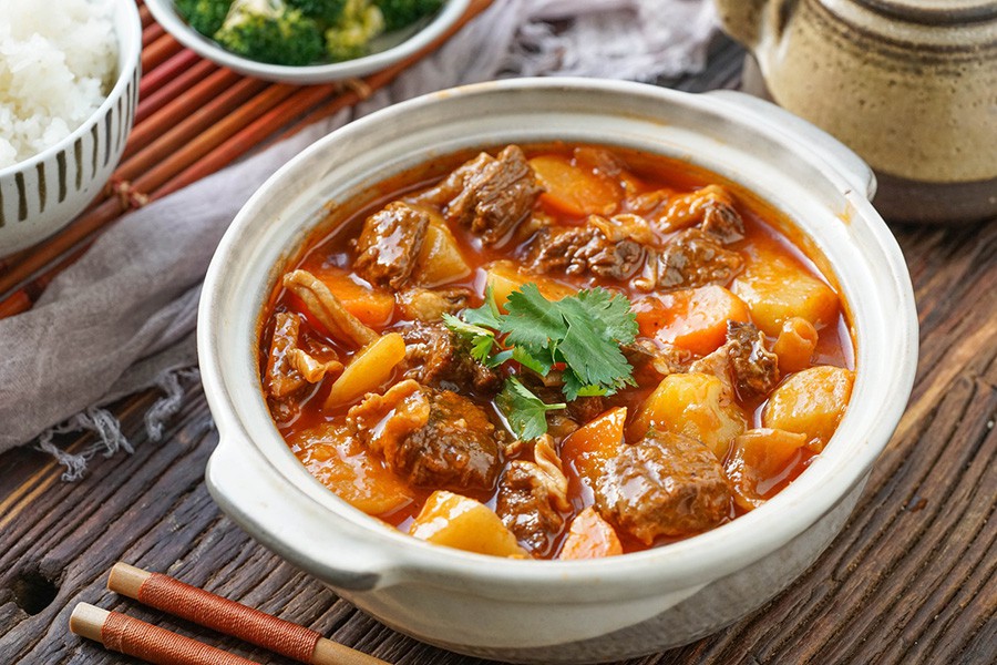 Cẩm nang ẩm thực - Hướng dẫn cách nấu các món Thịt bò sốt vang - Thịt bò kho - Cà ri