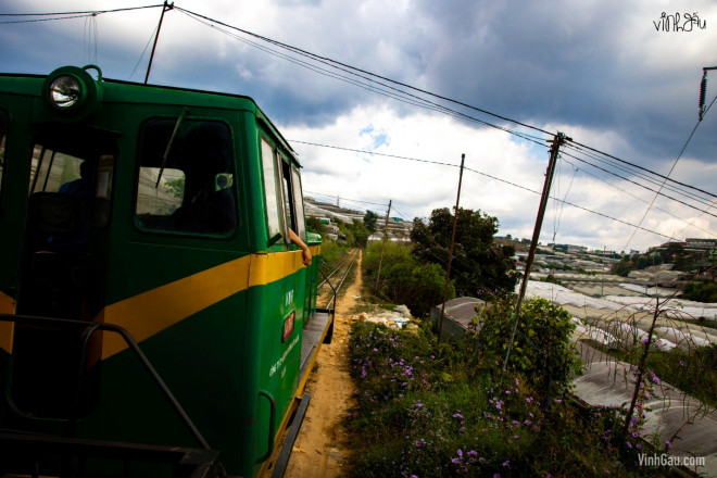 Cùng blogger Vinh Gấu khám phá ga xe lửa đẹp nhất Đông Dương - 7