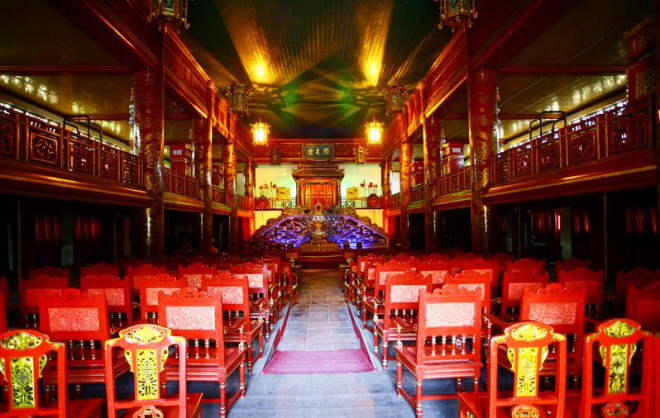Duyệt Thị Đường, nhà hát cổ nhất Việt Nam - 1
