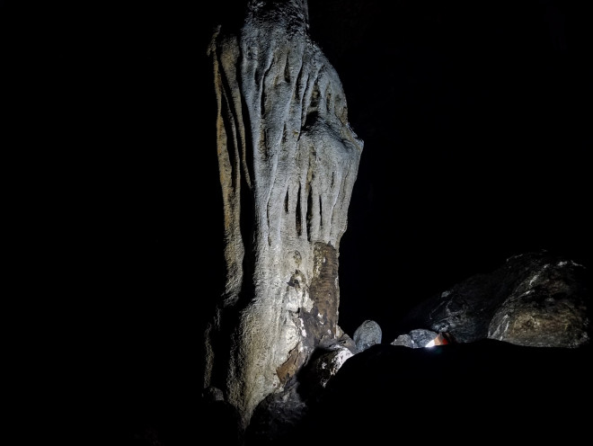 Khám phá hang động hoang sơ đầy mê mẩn giữ núi rừng Quảng Trị - 12