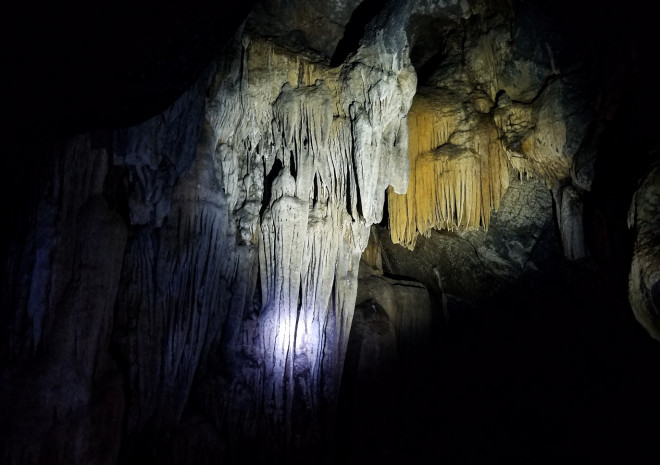 Khám phá hang động hoang sơ đầy mê mẩn giữ núi rừng Quảng Trị - 7