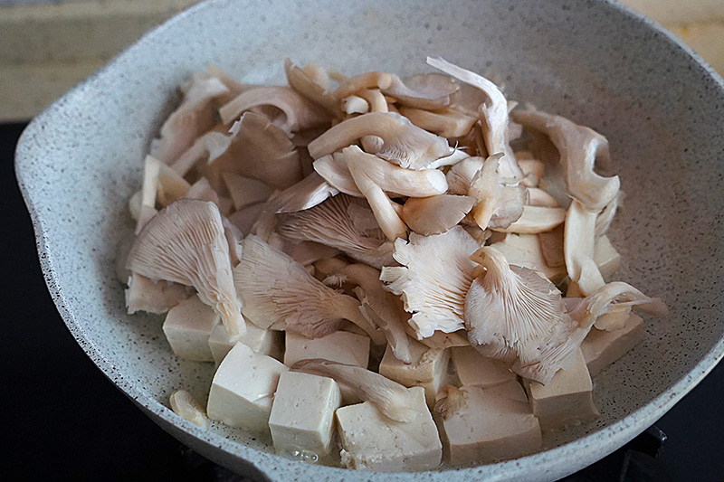 Không ngờ đậu phụ nấu với loại nấm này lại ăn thay cơm, chống ngán hiệu quả ngày nóng - 5