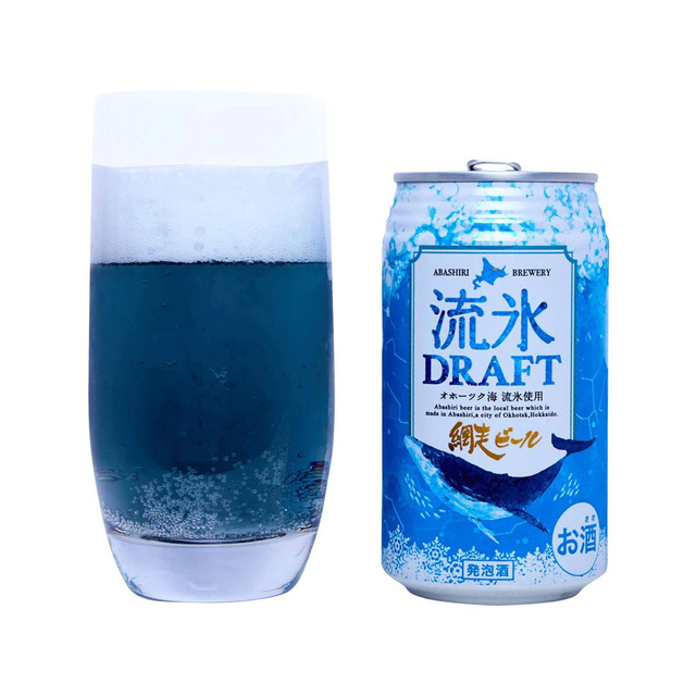 Nguyên liệu đặc biệt tạo nên loại bia màu xanh lam độc nhất vô nhị - 3