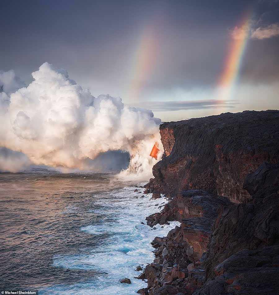Những hình ảnh tuyệt đẹp về ngọn núi lửa vừa mới phun trào ở Hawaii - 3