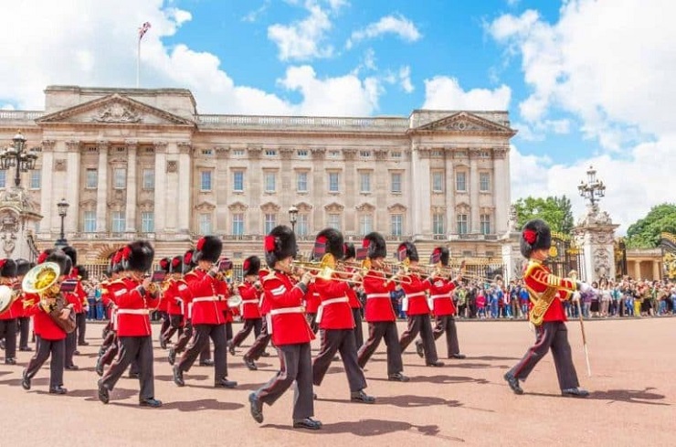 Những sự thật thú vị về cung điện hoàng gia Buckingham có thể bạn chưa biết - 4