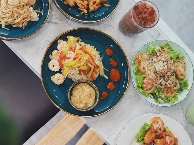 Hẹn hò Sài Gòn: Thực đơn ngập phô mai thơm béo hay gạo lứt ”healthy”?