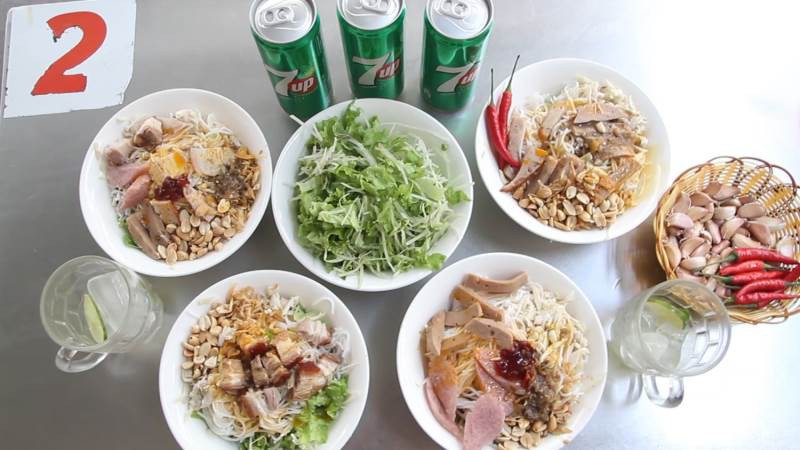 Top 10 quán ăn ngon + giá mềm cho bạn tham khảo khi đi du lịch Đà Nẵng