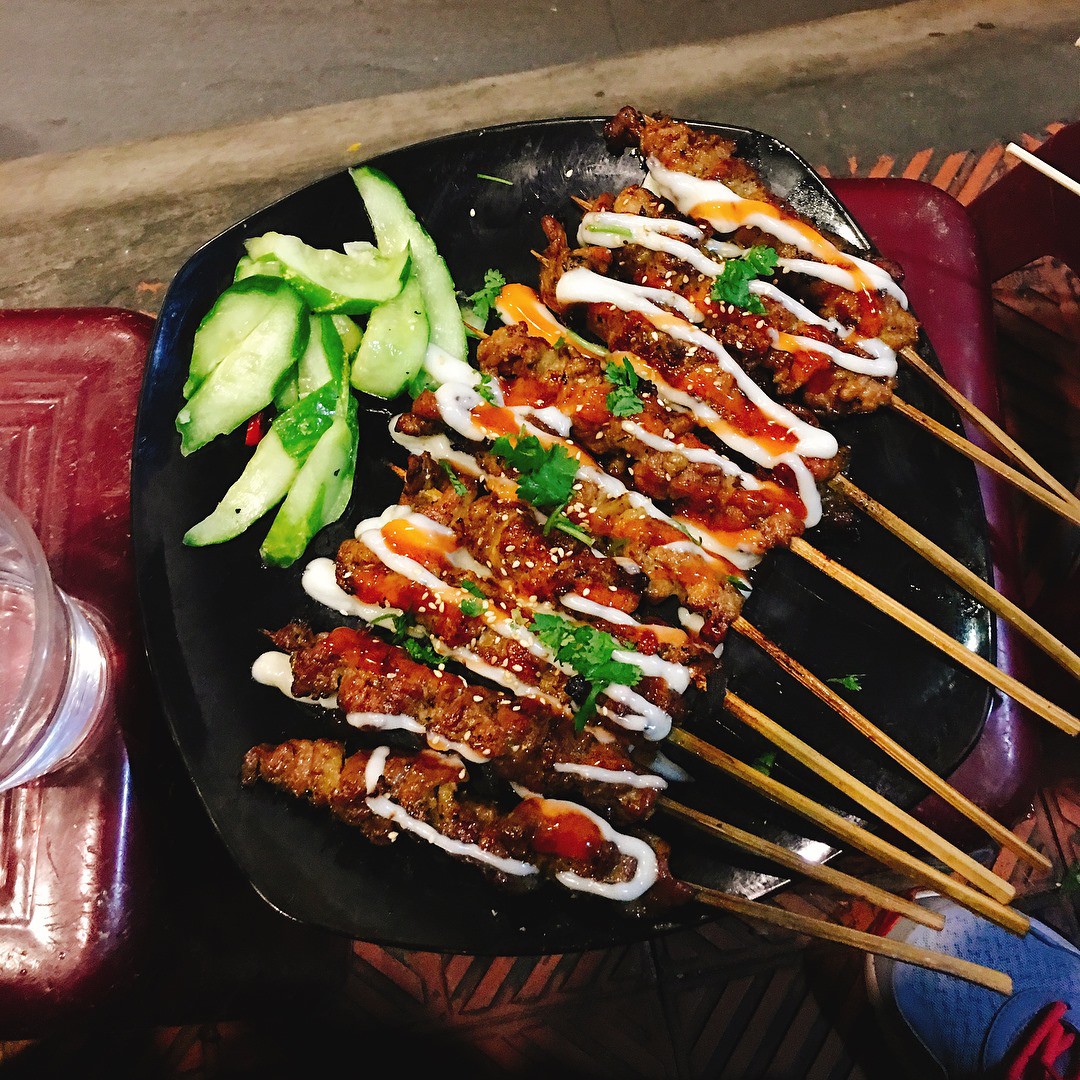Top 6 món ăn vặt giá rẻ để xì xụp cùng hội bạn cho những ngày Hà Nội vào Đông