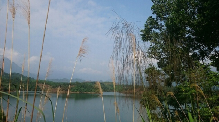 cach-Các hồ đẹp ở Quảng Ninh- hồ Trúc Bài Sơn nổi tiếng