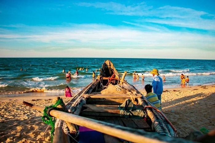 Du lịch biển Thuận An Huế