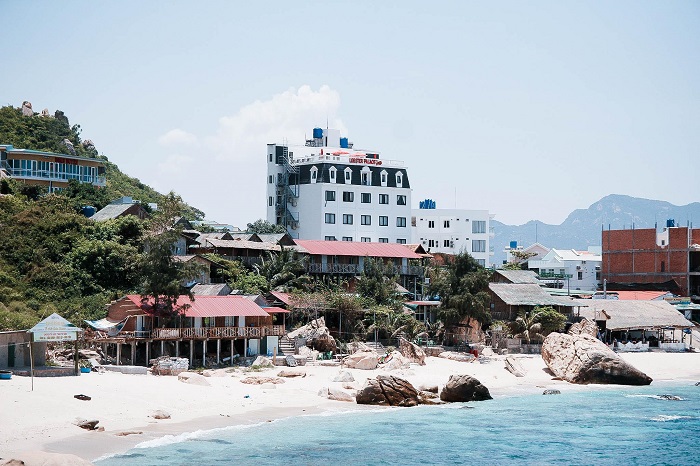 Khách sạn Tôm Hùm Bình Ba - khách sạn ở đảo Bình Ba cao cấp 
