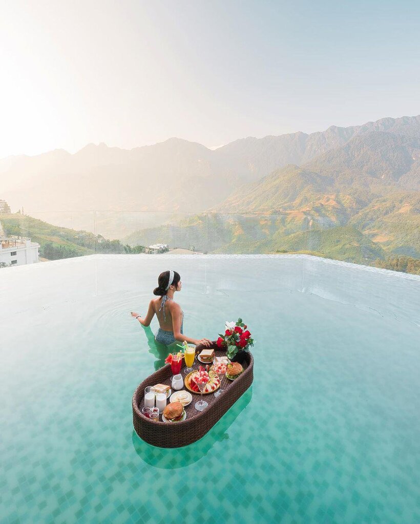 Bamboo hotel có bể bơi vô cực view Fansipan “chanh xả” cực chất