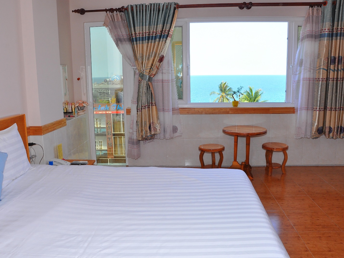 Top 10 khách sạn 2 sao Phú Quốc giá rẻ, gần biển, chợ đêm tốt nhất