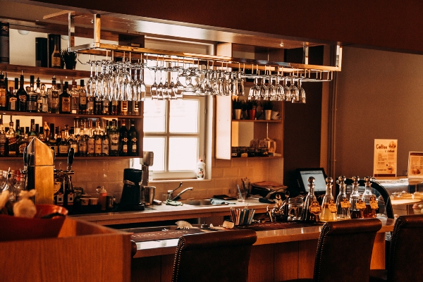 10 nguyên tắc thiết kế quầy pha chế bartender barista cần biết