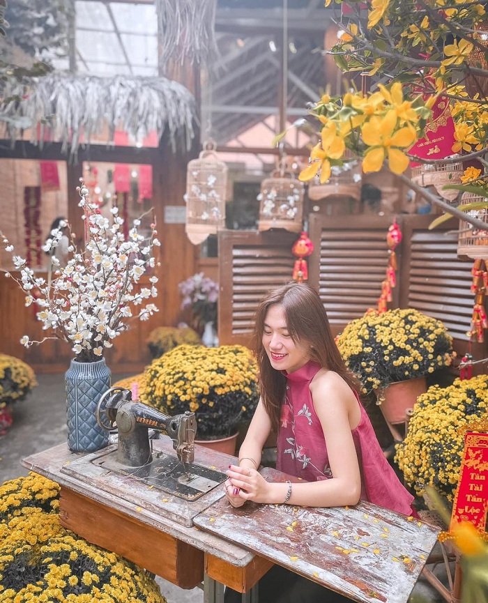 tiệm cà phê hoa ở Sài Gòn