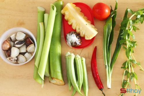 Cách nấu canh ngao chua với dọc mùng mang đến món ăn thanh mát bổ dưỡng