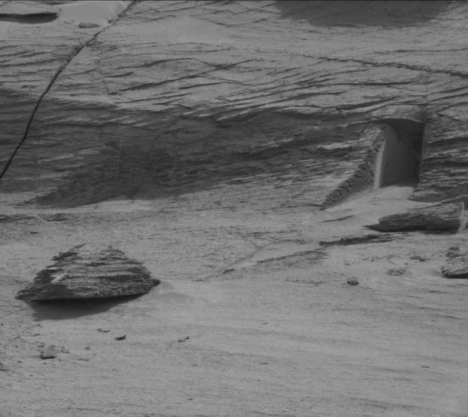 NASA tuyên bố: Cánh cửa bí ẩn trên Sao Hỏa là "lối vào quá khứ cổ đại" - 3