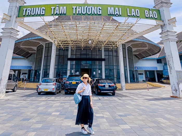 Lao Bảo là cửa khẩu quốc tế ở Việt Nam rất quan trọng