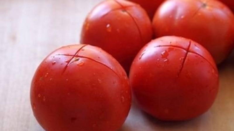 Chỉ với 1 quả cà chua, làm theo cách này món ăn thêm "ngon mắt" hơn nhiều lần - 4