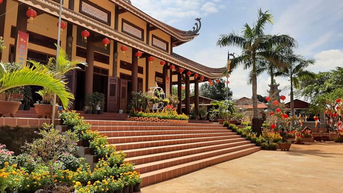 cHÁNH ĐIỆN chùa Hoa Khai ở đắk Nông 