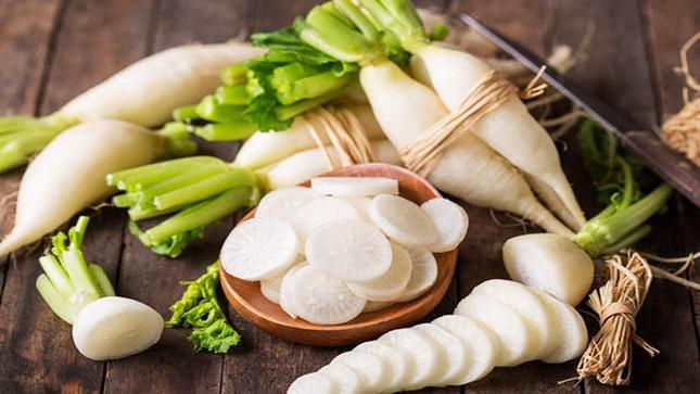 Củ cải trắng ví như "nhân sâm mùa đông" nhưng hóa "thuốc độc" khi kết hợp một số thực phẩm - 1