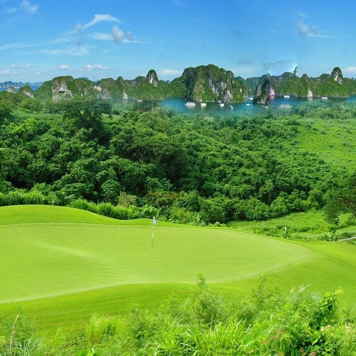 FLC Hạ Long Bay Golf Club là sân golf đẹp ở Việt Nam