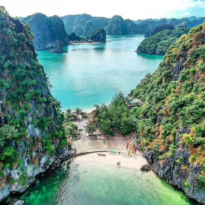 Lan Hạ là vịnh biển đẹp ở Việt Nam