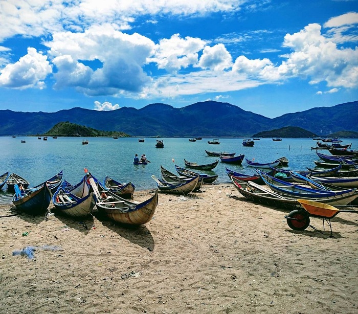 Nha Phu là vịnh biển đẹp ở Việt Nam