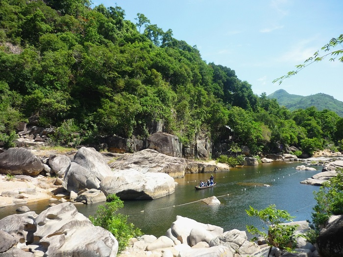 kinh nghiệm du lịch Hầm Hô Bình Định