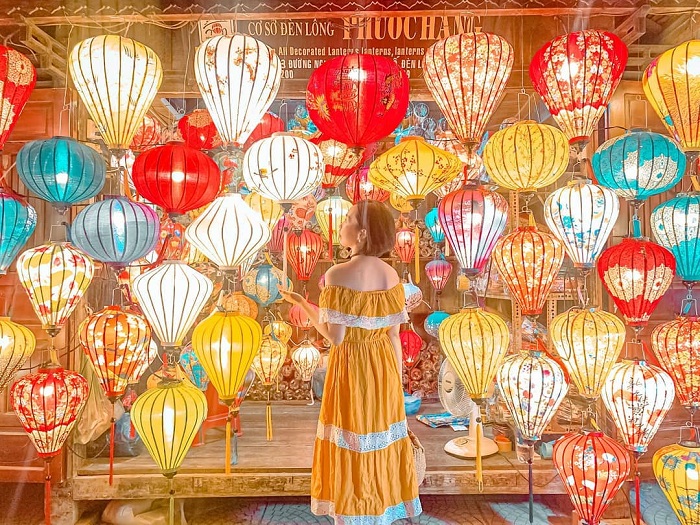 Phố cổ Hội An là địa điểm ngắm lồng đèn đẹp ở Việt Nam