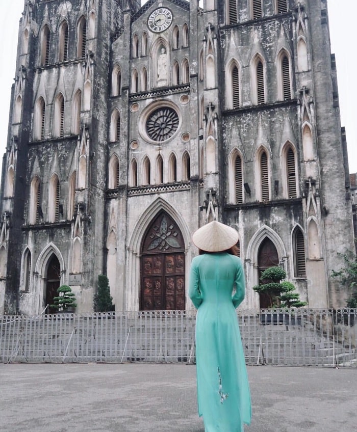 Nhà thờ Lớn - điểm chụp ảnh kỷ yếu ở Hà Nội 'đẹp điên đảo'