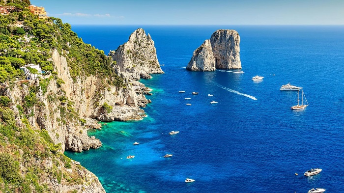Đảo Capri những bãi biển xanh nhất ở Châu Âu