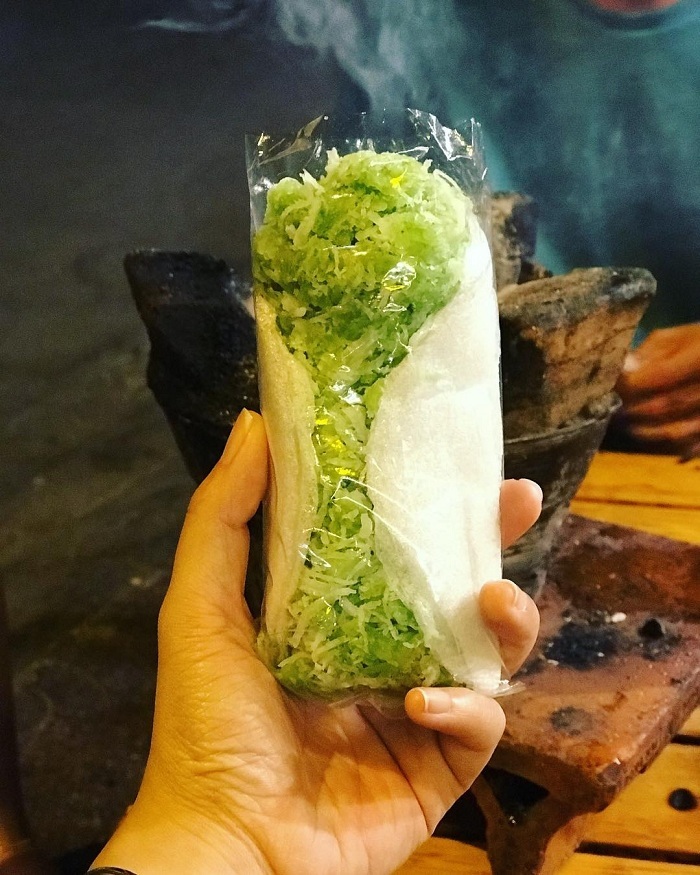 Cốm dẹp Sóc Trăng là món cốm ngon của Việt Nam