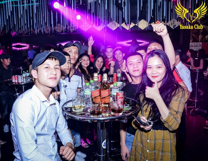 Yasaka 008 Night Club quán bar ở Nha Trang