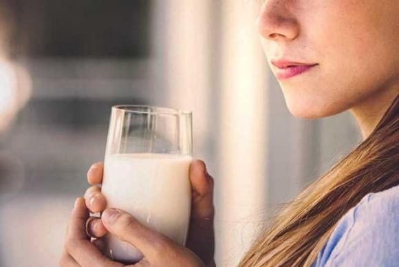 Những thực phẩm cực tốt nhưng ăn, uống cùng sữa có thể thành 