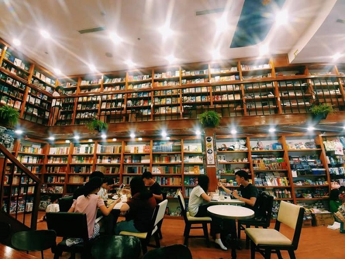 Sài Gòn buồn thì đi đâu? - quán cafe sách
