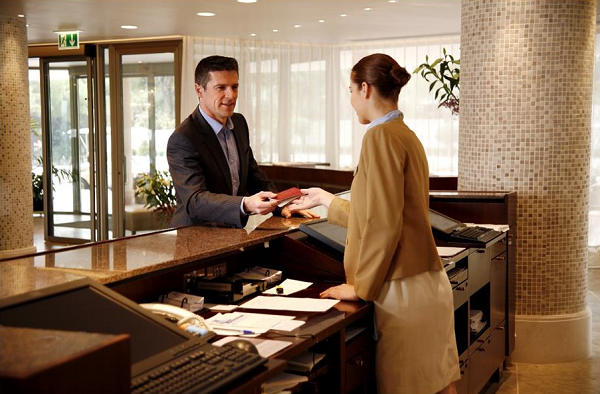 tìm hiểu mô hình tổ chức bộ phận lễ tân khách sạn