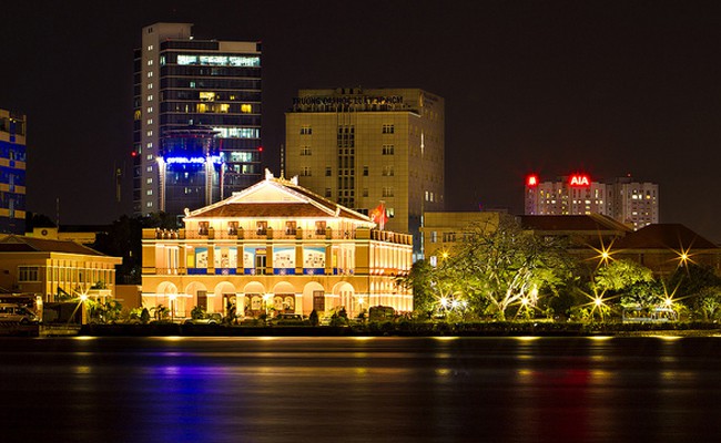 Top 10 địa điểm tham quan khi đi du lịch Sài Gòn mà bạn không nên bỏ lỡ