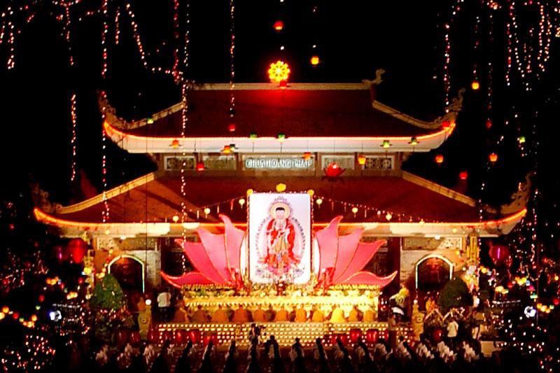 Top 10 ngôi chùa gần đây vừa có KIẾN TRÚC ĐẸP vừa nổi tiếng LINH THIÊNG (khu vực Sài Gòn)