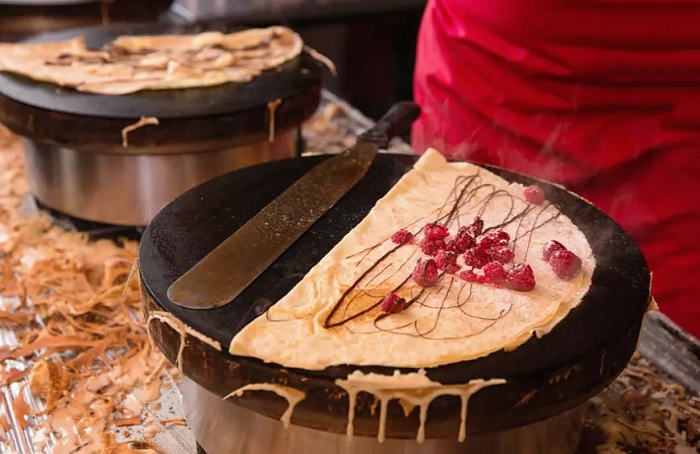 Crepe tại Pháp - Top 16 món ăn đường phố ngon nhất thế giới 