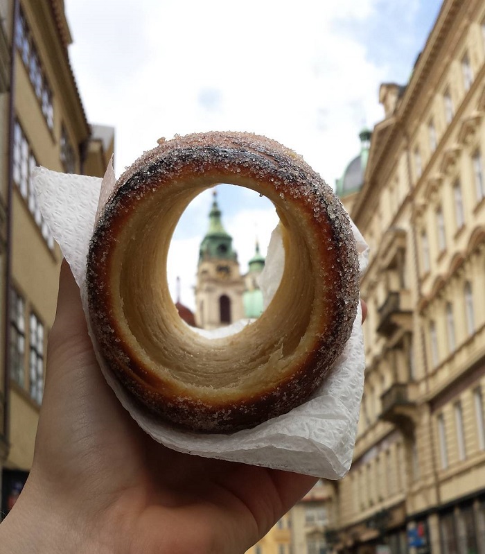 Bánh khói ở Cộng hòa Séc- Top 16 món ăn đường phố ngon nhất thế giới 