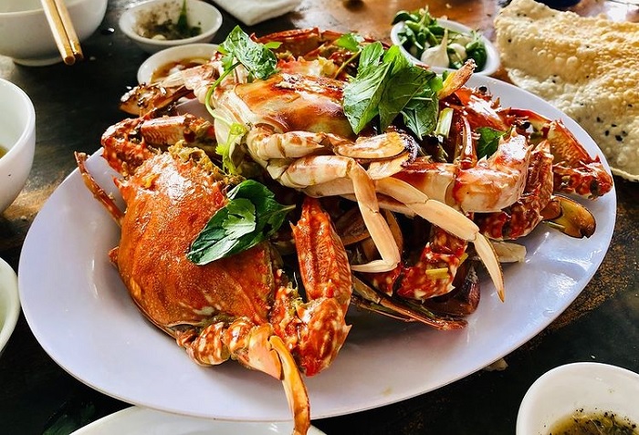 hải sản - món ăn ngon tại Vịnh Dung Quất 