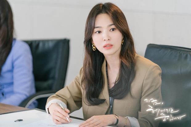 Hội người đẹp diễn dở: Song Hye Kyo bị chê hết thời, Han So Hee đơ toàn tập-2